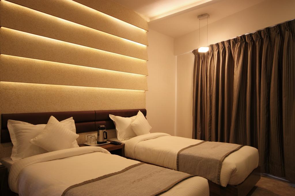 Hotel Bait Inn Ahmedabad Eksteriør bilde