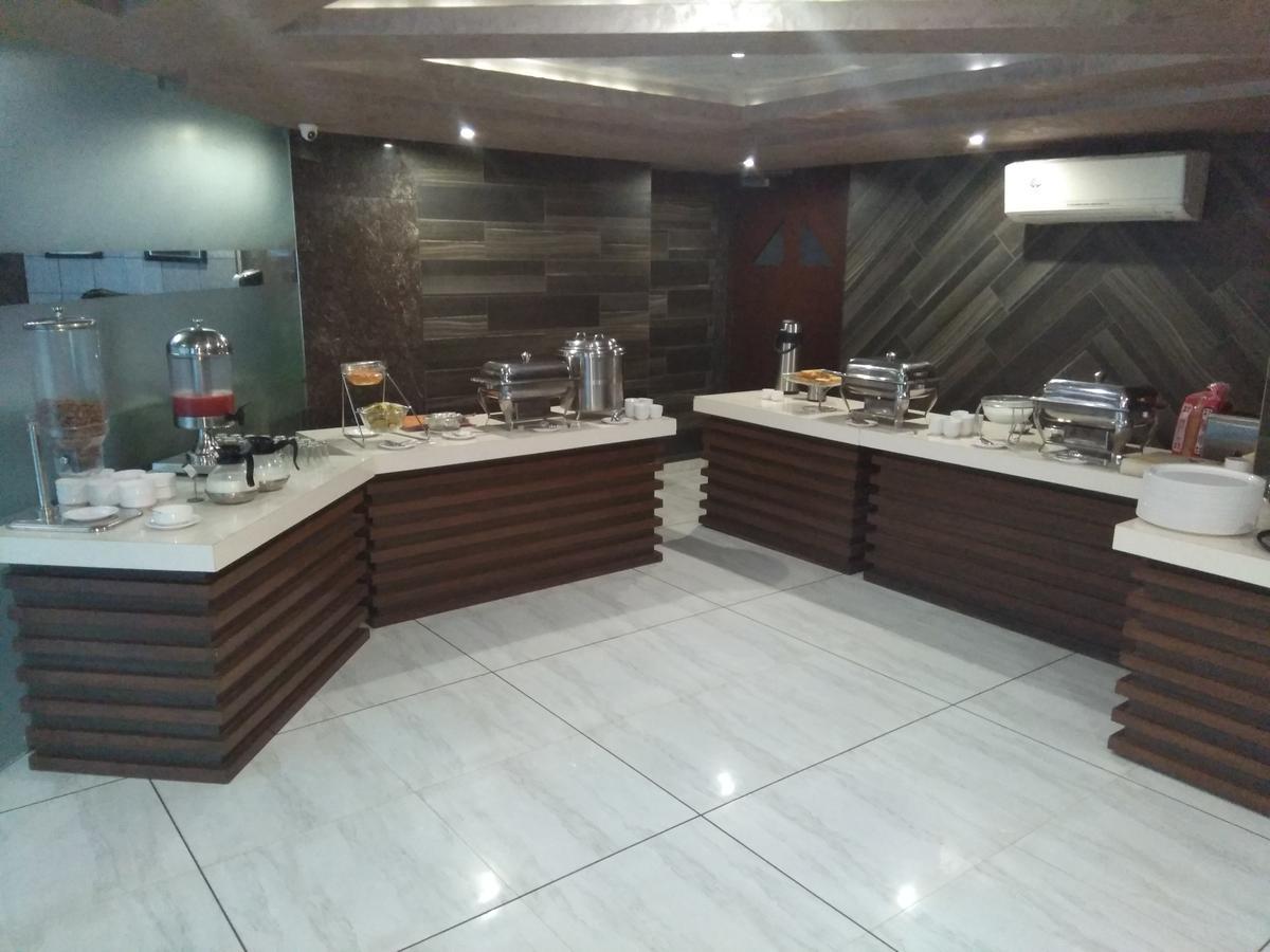 Hotel Bait Inn Ahmedabad Eksteriør bilde